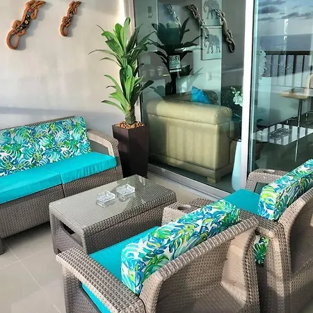 Apartamento Apto 2804 Frente Al Mar- Edificio Palmetto, Piso 28 *